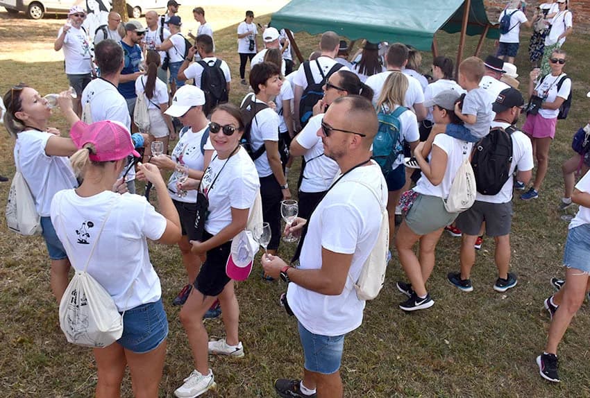 “IDEŠ I PIJEŠ” : Kaptolačkim vinogorjem prošlo više od 450 sudionika