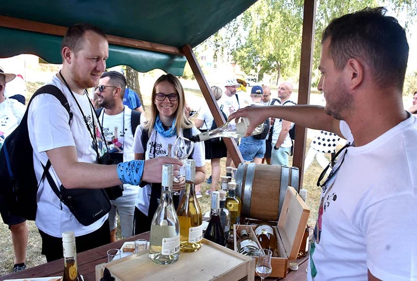 “IDEŠ I PIJEŠ” : Kaptolačkim vinogorjem prošlo više od 450 sudionika