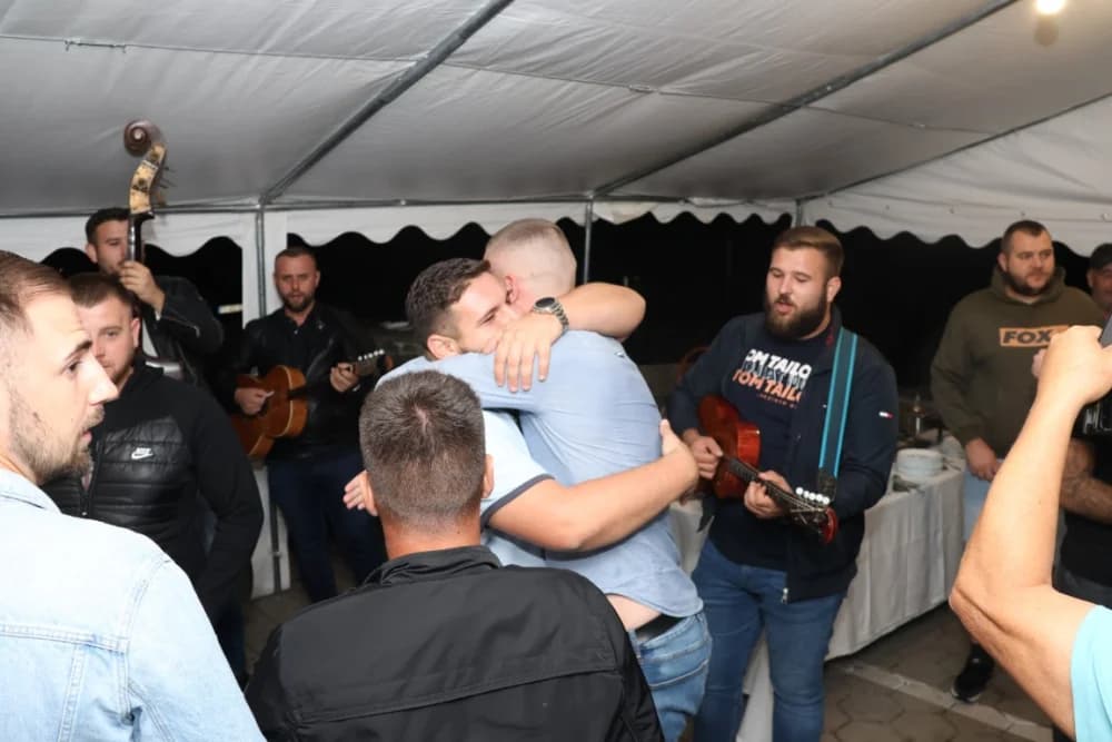 /FOTOGALERIJA/ Caffebar Camel u Kutjevu proslavio 30. obljetnicu rada: Kod nas u lokal dolaze kako one mlađe tako i starije generacije jer se ugodno osjećajuʼ
