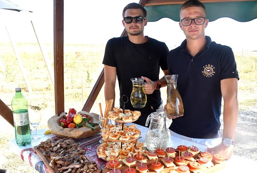 “IDEŠ I PIJEŠ” : Kaptolačkim vinogorjem prošlo više od 450 sudionika