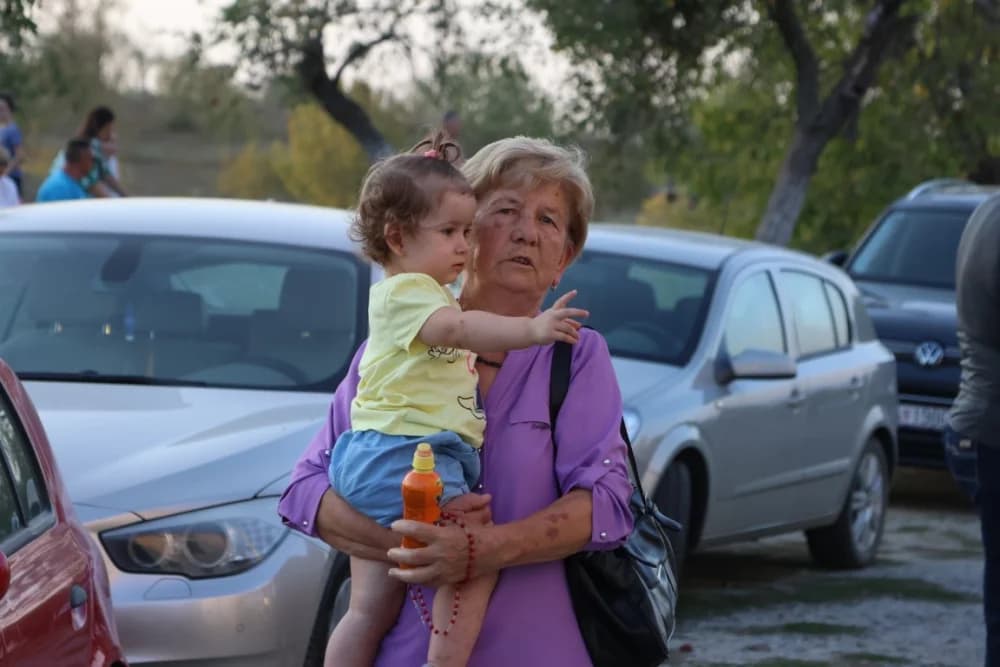 (VELIKA FOTOGALERIJA) Mnoštvo vjernika proslavilo Gospu od suza u Pleternici: „Suze Marijine su svete, a svaka prolivena suza je molitva i vapaj“
