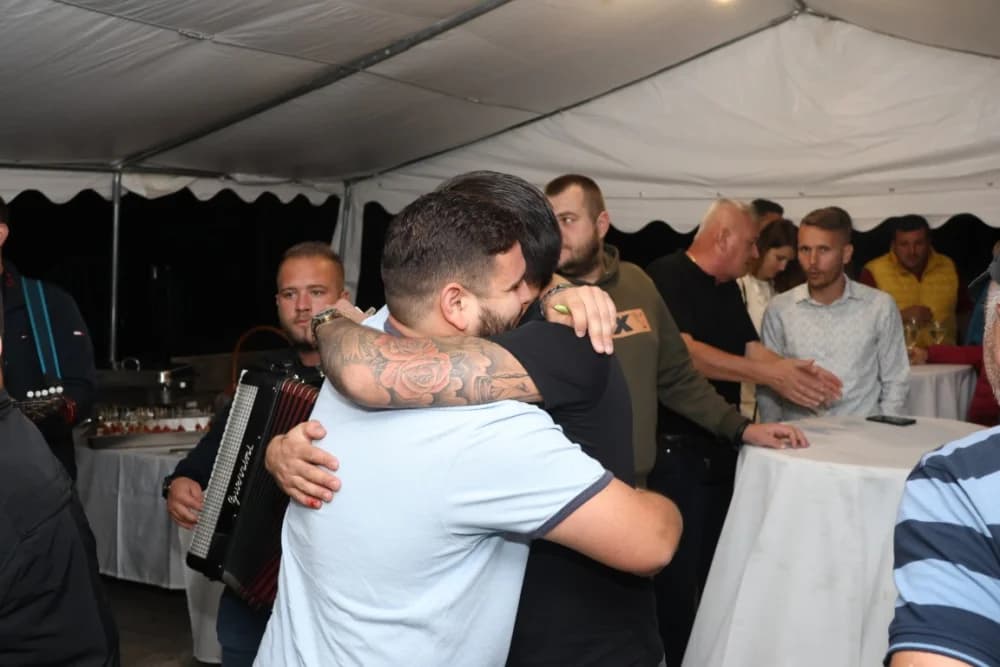 /FOTOGALERIJA/ Caffebar Camel u Kutjevu proslavio 30. obljetnicu rada: Kod nas u lokal dolaze kako one mlađe tako i starije generacije jer se ugodno osjećajuʼ