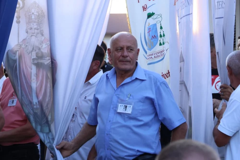 (VELIKA FOTOGALERIJA) Mnoštvo vjernika proslavilo Gospu od suza u Pleternici: „Suze Marijine su svete, a svaka prolivena suza je molitva i vapaj“