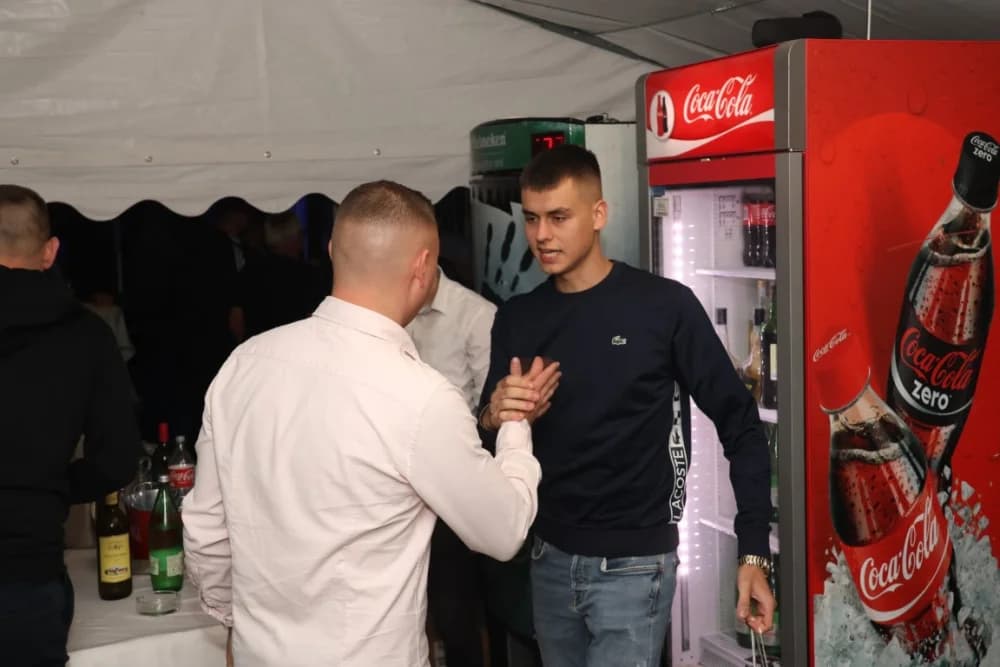 /FOTOGALERIJA/ Caffebar Camel u Kutjevu proslavio 30. obljetnicu rada: Kod nas u lokal dolaze kako one mlađe tako i starije generacije jer se ugodno osjećajuʼ