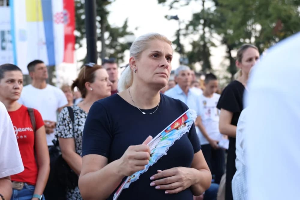 (VELIKA FOTOGALERIJA) Mnoštvo vjernika proslavilo Gospu od suza u Pleternici: „Suze Marijine su svete, a svaka prolivena suza je molitva i vapaj“