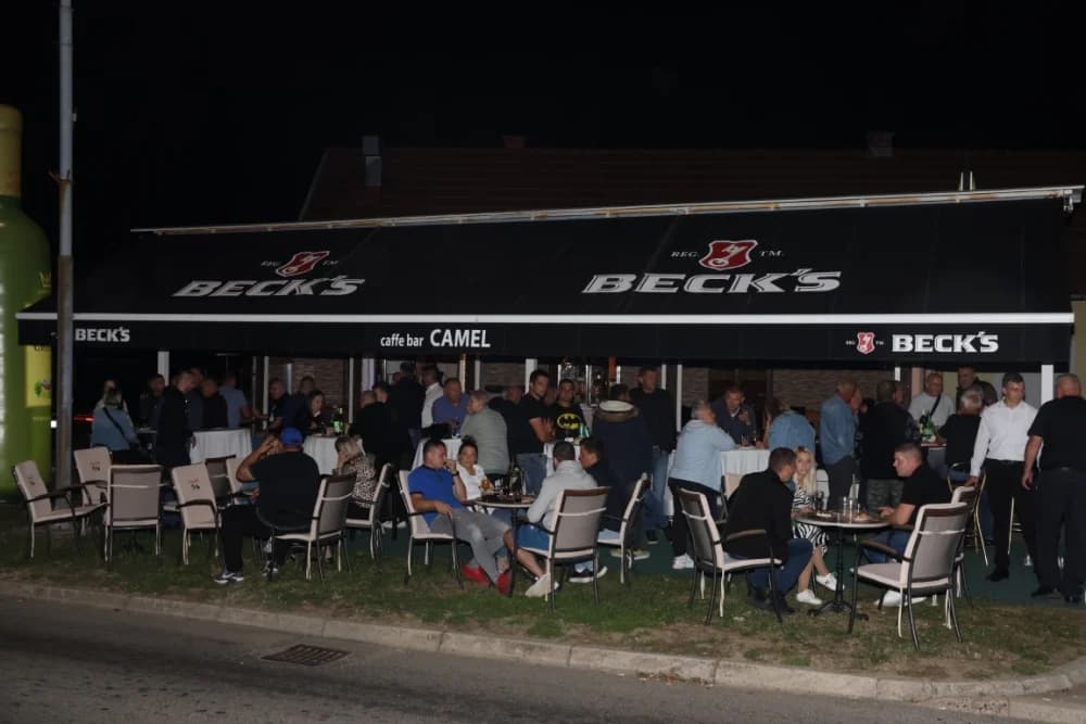 /FOTOGALERIJA/ Caffebar Camel u Kutjevu proslavio 30. obljetnicu rada: Kod nas u lokal dolaze kako one mlađe tako i starije generacije jer se ugodno osjećajuʼ