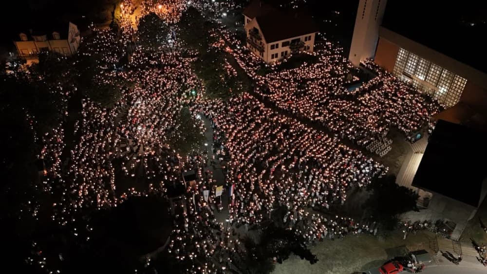 (VELIKA FOTOGALERIJA) Mnoštvo vjernika proslavilo Gospu od suza u Pleternici: „Suze Marijine su svete, a svaka prolivena suza je molitva i vapaj“