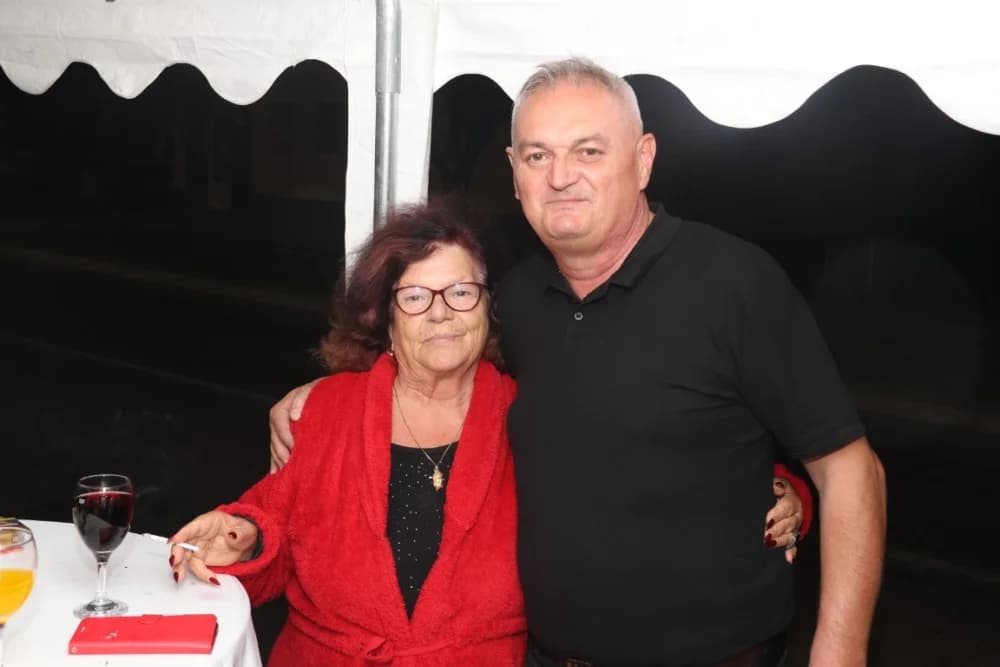 /FOTOGALERIJA/ Caffebar Camel u Kutjevu proslavio 30. obljetnicu rada: Kod nas u lokal dolaze kako one mlađe tako i starije generacije jer se ugodno osjećajuʼ