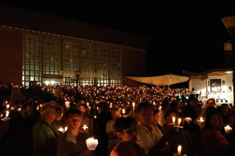 (VELIKA FOTOGALERIJA) Mnoštvo vjernika proslavilo Gospu od suza u Pleternici: „Suze Marijine su svete, a svaka prolivena suza je molitva i vapaj“