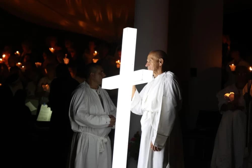 (VELIKA FOTOGALERIJA) Mnoštvo vjernika proslavilo Gospu od suza u Pleternici: „Suze Marijine su svete, a svaka prolivena suza je molitva i vapaj“