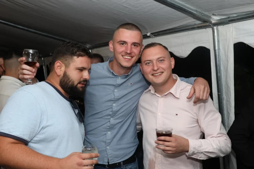 /FOTOGALERIJA/ Caffebar Camel u Kutjevu proslavio 30. obljetnicu rada: Kod nas u lokal dolaze kako one mlađe tako i starije generacije jer se ugodno osjećajuʼ