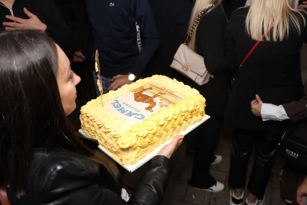 /FOTOGALERIJA/ Caffebar Camel u Kutjevu proslavio 30. obljetnicu rada: Kod nas u lokal dolaze kako one mlađe tako i starije generacije jer se ugodno osjećajuʼ