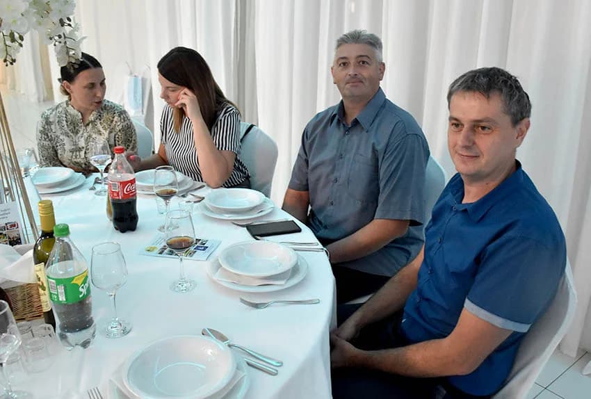 DRUŽENJE INVALIDA: Udruga osoba s invaliditetom Požega provodi deset projekata, a prikupljaju novac za kupovinu vozila za prijevoz invalida
