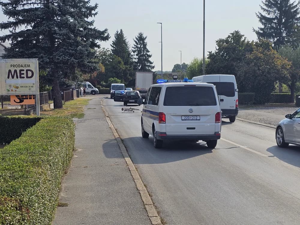 Osobnim vozilom naletio na biciklistu