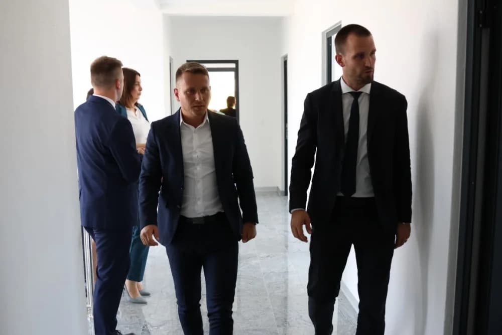 Napokon je u službenom posjetu bio jedan ministar u gradu Kutjevu - Šime Erlić