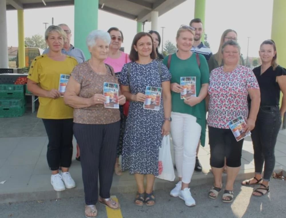 Najbolji ajvar pripremile Natalija Kristek iz Tekića i Marica Uhrin iz Pleternice