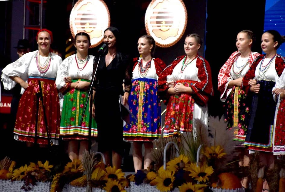 Za najgizdaviju Šokicu na prvoj večeri Zlatnih žica Slavonije izabrana Mila Grace Norris iz Habjanovaca - Osječko-baranjske županije