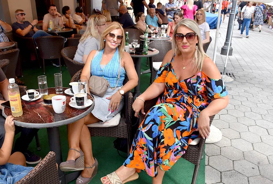 Uz Festivalski sajam i Dječje glazbeno natjecanje Zlatni mikrofon u požeškoj Pešačkoj zoni