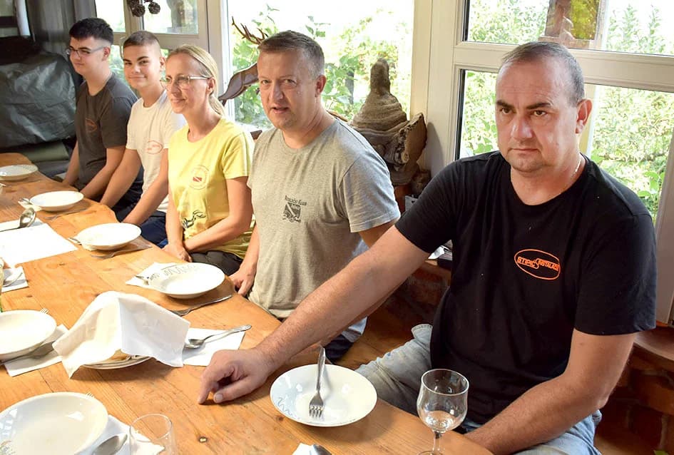 MIRKO ZORETIĆ OBRAO VINOGRAD NA POŽEŠKOM SALAŠU: Grožđa manje ali izvrsne kvalitete