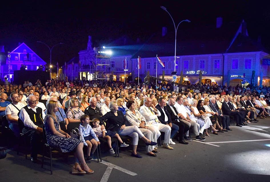 Uz brojne izvođače, tamburaške hitove i nezaboravne melodije nezaboravna večer u čast bogatom glazbenom stvaralaštvu Veljka Valentina Škorvage