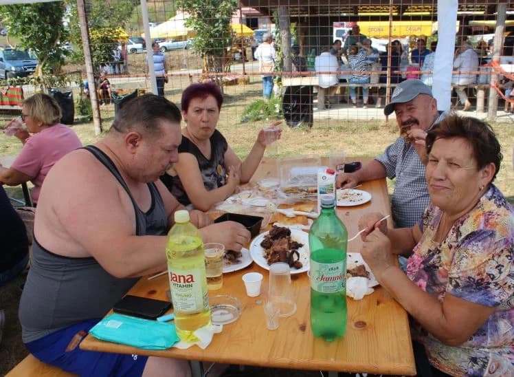 „IŠŠIJADA“ U RUŠEVU: Najbolji pileći paprikaš skuhala Udruga za sport i rekreaciju „Josip Knežević” iz Nove Ljeskovice