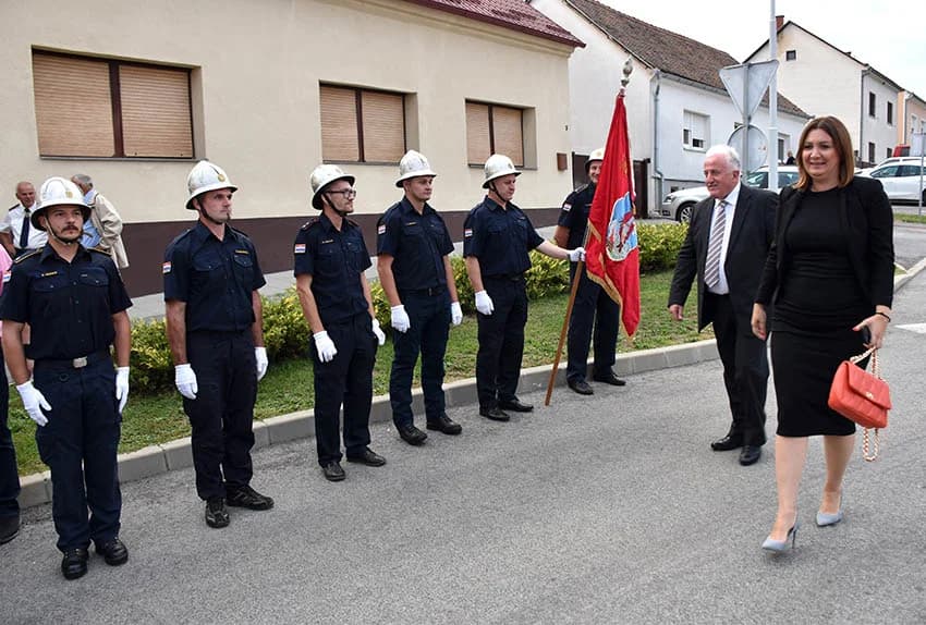 [FOTOGALERIJA] Vatrogasci Kaptola aktivni 130 godina, dobili najviše odličje, a Antun Kotrla i Zdravko Sadilek su odlikovani