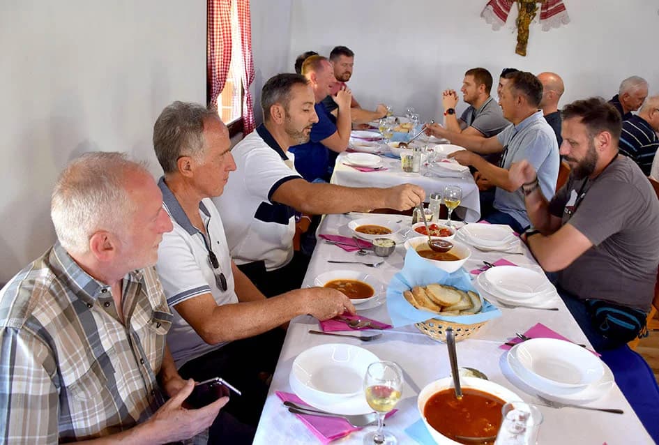 FESTIVALSKO  DRUŽENJE SA VINSKIM KARDINALOM: Nastavljena dugogodišnja tradiciJa