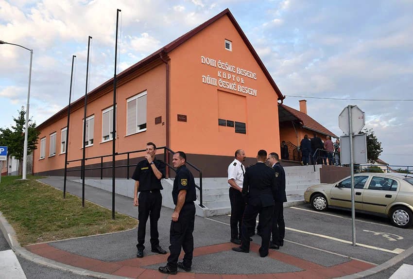[FOTOGALERIJA] Vatrogasci Kaptola aktivni 130 godina, dobili najviše odličje, a Antun Kotrla i Zdravko Sadilek su odlikovani