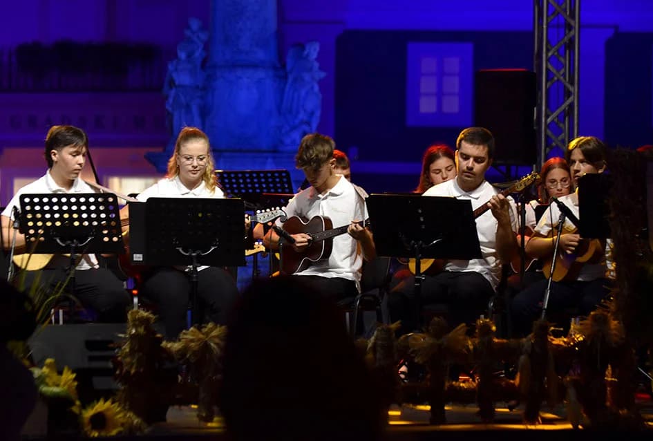 Završne večer festivala Zlatne žice Slavonije 2022.