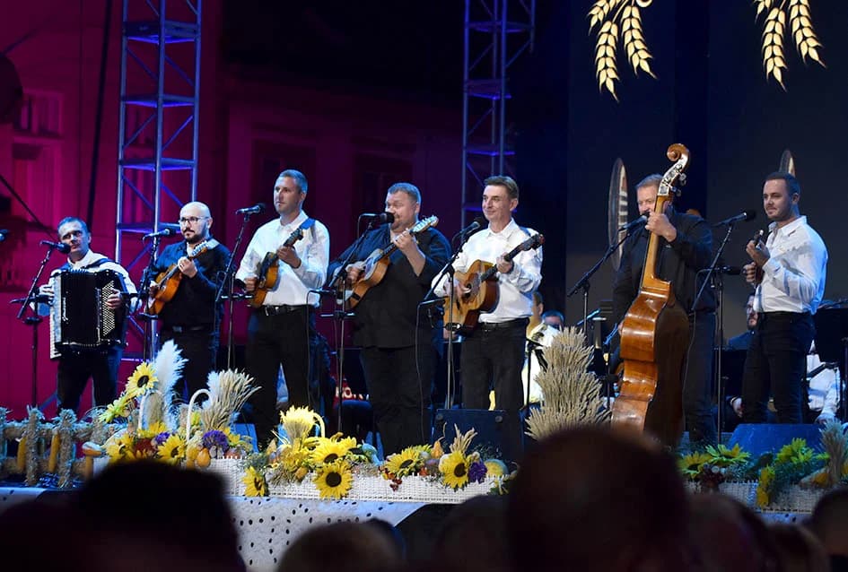 Završne večer festivala Zlatne žice Slavonije 2022.