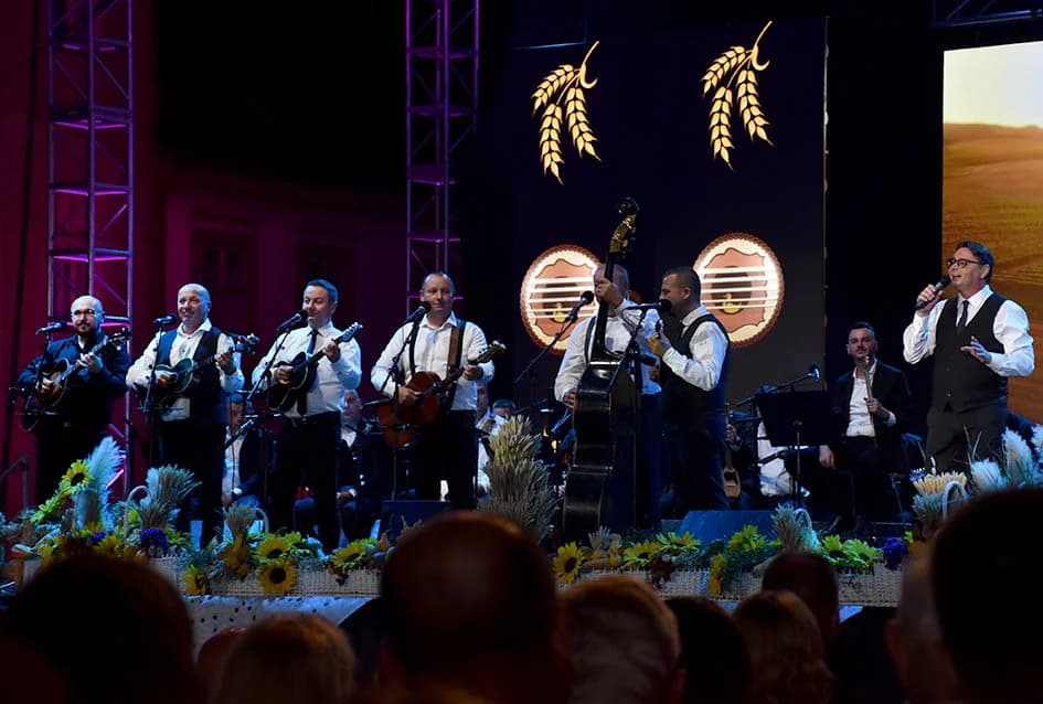 Završne večer festivala Zlatne žice Slavonije 2022.