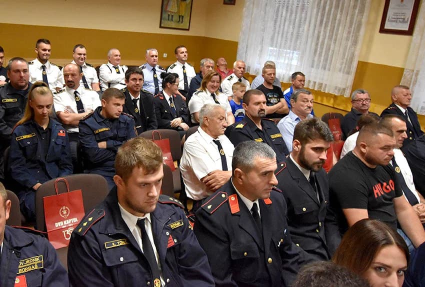 [FOTOGALERIJA] Vatrogasci Kaptola aktivni 130 godina, dobili najviše odličje, a Antun Kotrla i Zdravko Sadilek su odlikovani