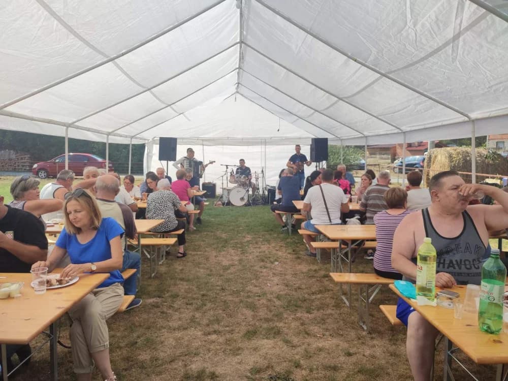 POHOD OKO DILJA: Planinari Sokolovca obišli Sovsko jezero i 6. Iššijadu u Ruševu