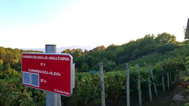 Iznad Brodskog Drenovca održan u noćnim uvjetima 4. memorijalni pohod planinarskom obilaznicom ʼDr. Andrija Štamparʼ