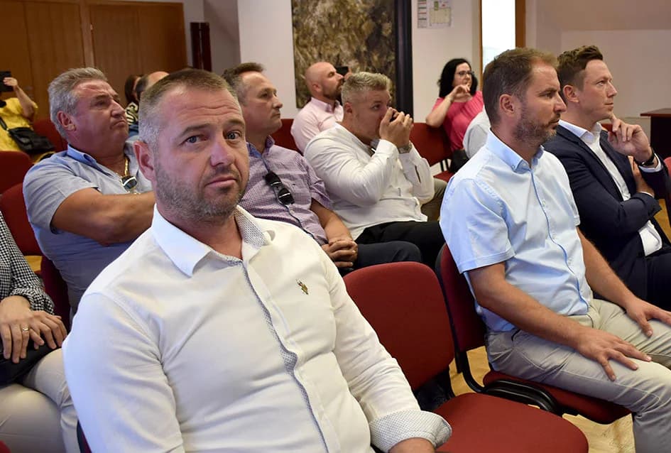 Dodijeljene nagrade najuspješnijim tvrtkama Požeško-slavonske županije za poslovanje u 2023. godini
