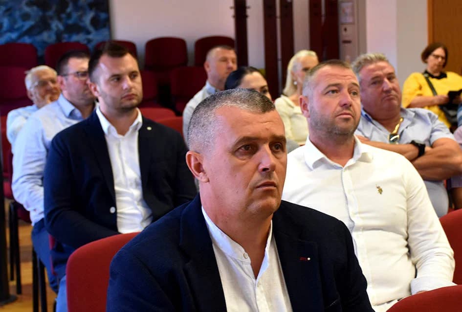 Dodijeljene nagrade najuspješnijim tvrtkama Požeško-slavonske županije za poslovanje u 2023. godini