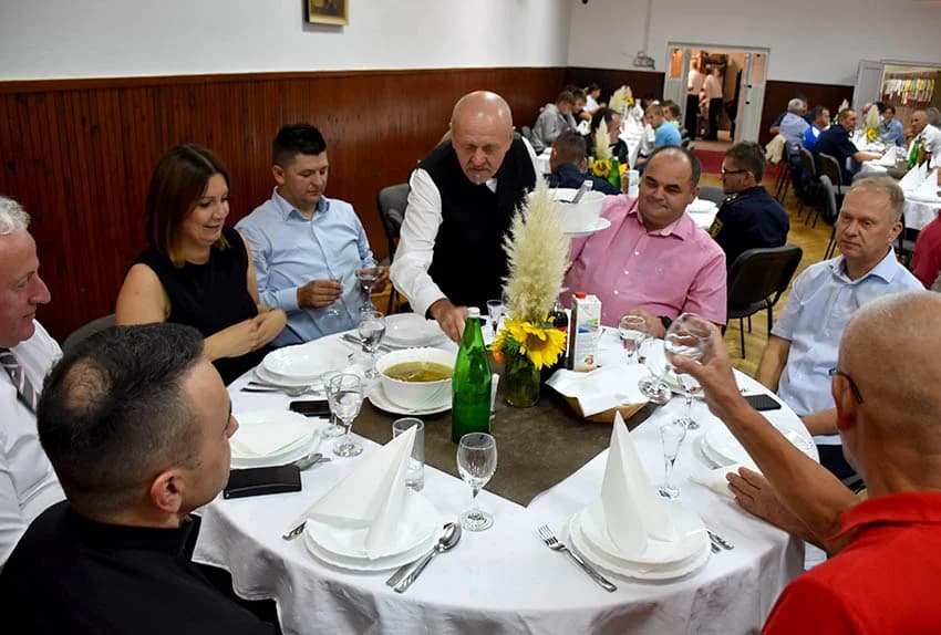 [FOTOGALERIJA] Vatrogasci Kaptola aktivni 130 godina, dobili najviše odličje, a Antun Kotrla i Zdravko Sadilek su odlikovani