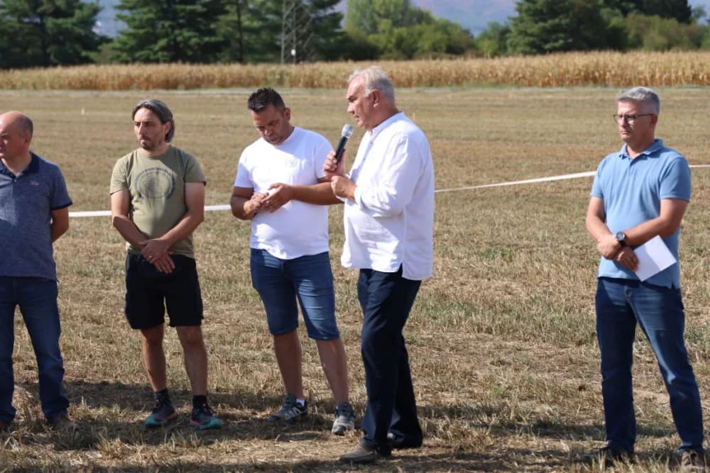 Mijo Samaržija i Patrik Pilaš pobjednici na Županijskom natjecanju u oranju