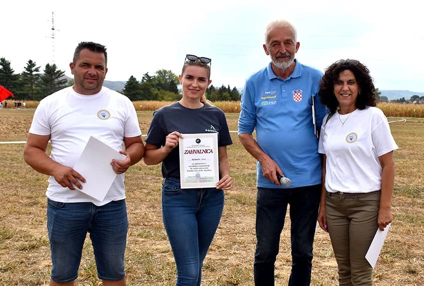Mijo Samaržija i Patrik Pilaš pobjednici na Županijskom natjecanju u oranju