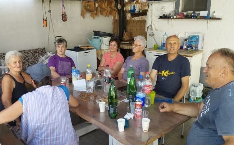 ZKUD “RAMA“: Berba grožđa u vinogadu predsjednika Jure Vidakušića