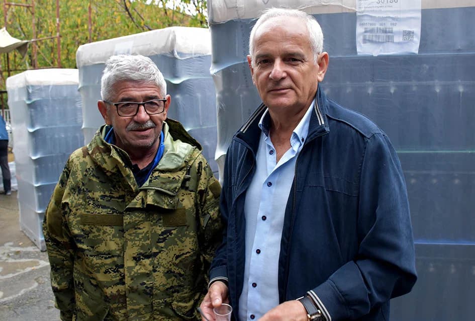 VINOGRADARSTVO I PODRUMARSTVO MIHALJ IZ KUTJEVA: Punjenje vina društveni događaj