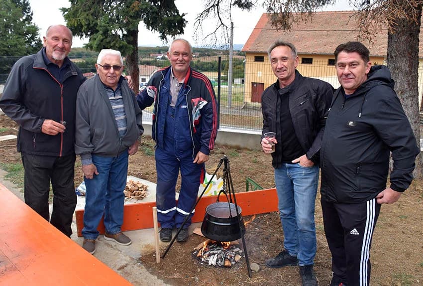 ODRŽANA TRADICIONALNA 8. JAKŠIĆKA FIŠIJADA: Jakšićki ribiči skuhali najbolji fiš