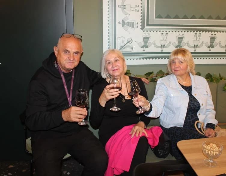 Održana nezaboravna večer vina i poezije