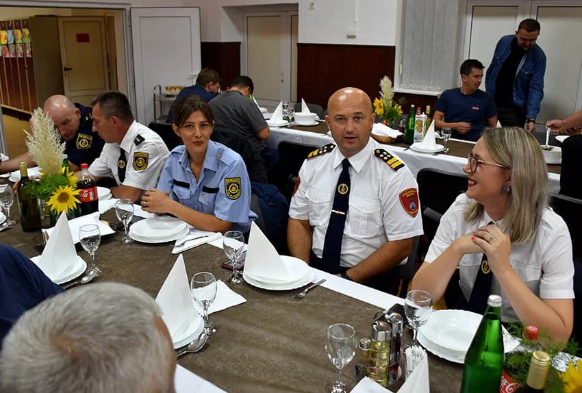 [FOTOGALERIJA] Vatrogasci Kaptola aktivni 130 godina, dobili najviše odličje, a Antun Kotrla i Zdravko Sadilek su odlikovani