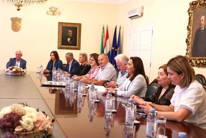 GRAD PLETERNICA I DJEČJI VRTIĆ „TRATINČICA“ : Potpisan sporazum o suradnji pri otvaranju novog studija Ranog i predškolskog odgoja i obrazovanja u Požegi