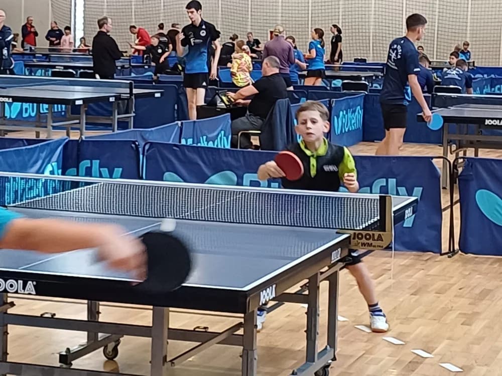 USPJEŠNI SPORTAŠI: Stolnotenisači Tom Pirc i Ivan Smiljanić na pobjedničkom postolju