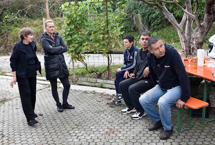 Berba je povod za okupljanje i druženje [FOTO]