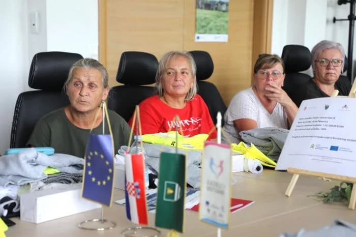 Održan sastanak gerontodomaćica s gradonačelnicom Pleternice Marijom Šarić