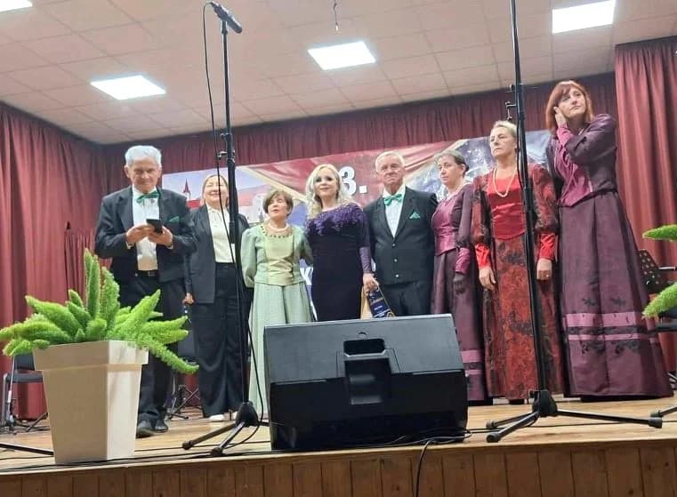 [FOTOZABILJEŠKA] Pjevačica Blanka Došen u Pleternici posjetila Muzej bećarca, Knjižnicu i Vinariju Markota