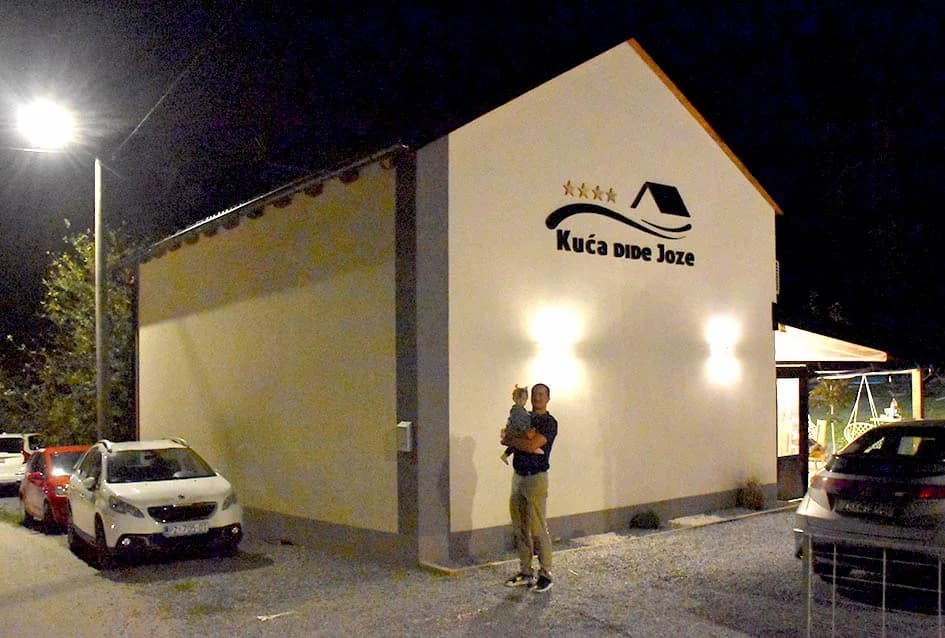 BIŠKUPČANIN MIHAEL IVANOVIĆ POBJEDNIK „VEČERE ZA 5“: Radost veselja podijelio s uzvanicima